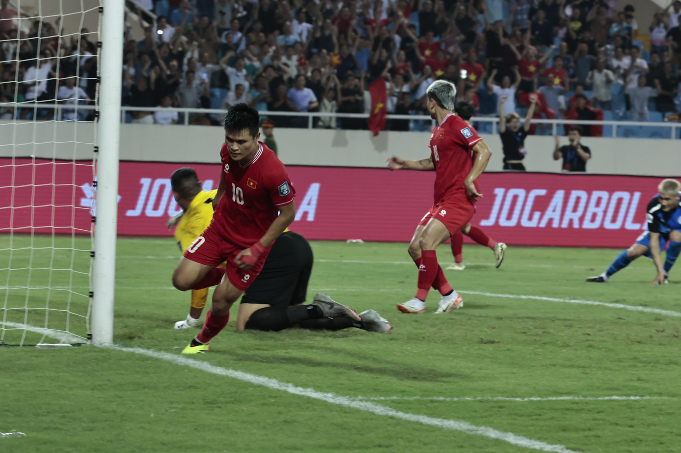 Tuấn Hải tỏa sáng đúng lúc. Ảnh: Như Ý Tuấn Hải tỏa sáng đúng lúc. Ảnh: Như Ý