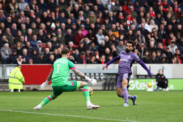 Đại thắng Brentford 4-1, Liverpool nới rộng khoảng cách với nhóm bám đuổi ảnh 16 Đại thắng Brentford 4-1, Liverpool nới rộng khoảng cách với nhóm bám đuổi ảnh 16