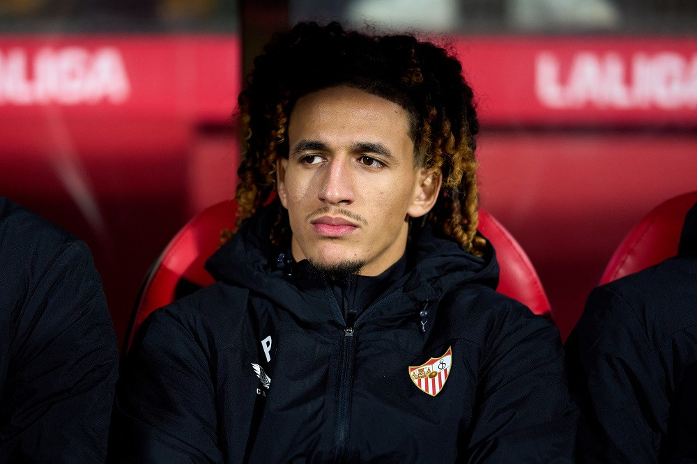 Hannibal Mejbri mắc bệnh ngôi sao ở Sevilla Hannibal Mejbri mắc bệnh ngôi sao ở Sevilla