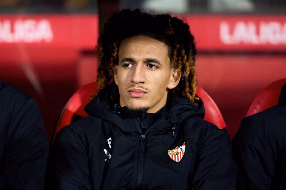 Hannibal Mejbri mắc bệnh ngôi sao ở Sevilla