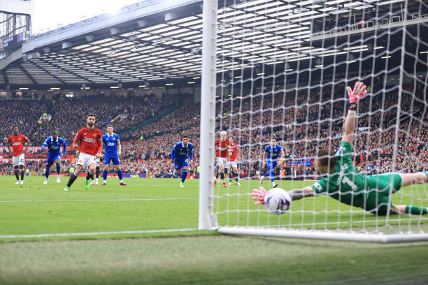 MU đánh bại Everton bằng 2 pha phạt đền ảnh 6