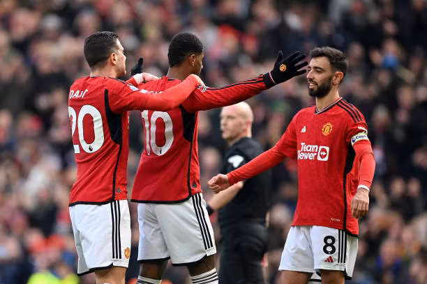 MU đánh bại Everton bằng 2 pha phạt đền ảnh 12