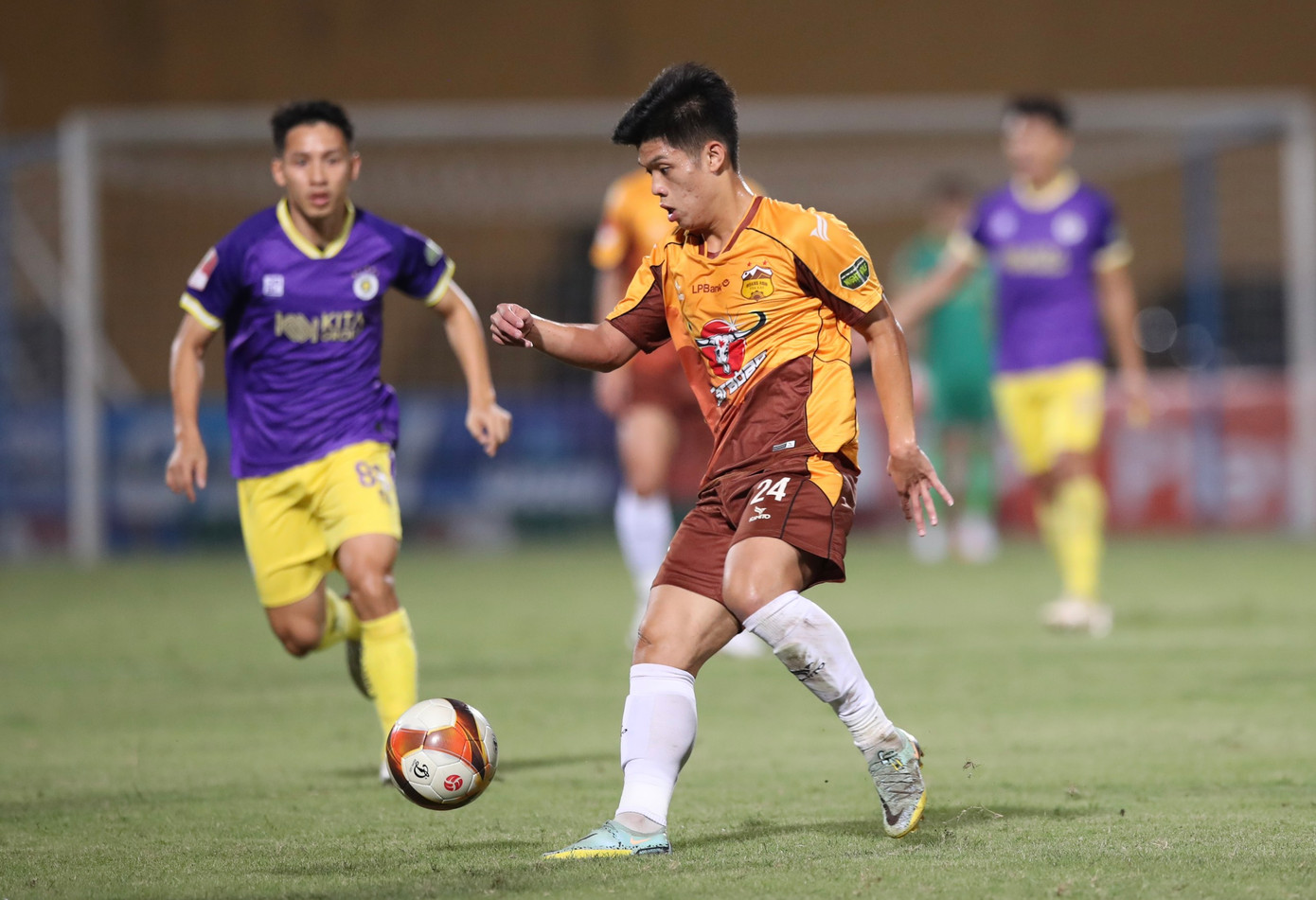 Hà Nội FC chấm dứt chuỗi 9 trận bất bại của LPBank HAGL với chiến thắng 2-0 ảnh 3 Hà Nội FC chấm dứt chuỗi 9 trận bất bại của LPBank HAGL với chiến thắng 2-0 ảnh 3