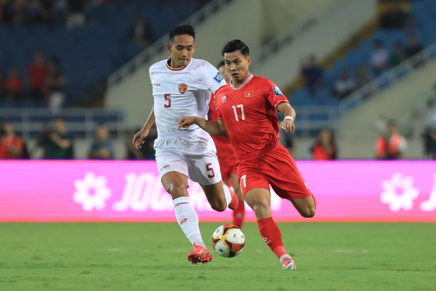 Đội tuyển Việt Nam thảm bại, HLV Troussier có từ chức? ảnh 7