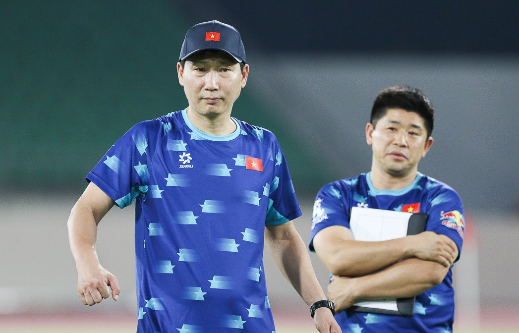 HLV Kim Sang-sik đặt niềm tin lớn vào tuyển Việt Nam HLV Kim Sang-sik đặt niềm tin lớn vào tuyển Việt Nam