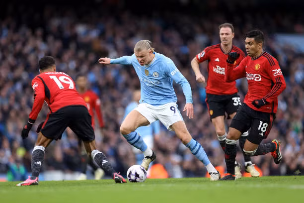 Foden rực sáng, Man City thắng ngược MU đầy cảm xúc ảnh 16 Foden rực sáng, Man City thắng ngược MU đầy cảm xúc ảnh 16
