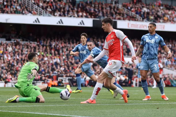 Thua sốc Aston Villa, Arsenal mất ngôi đầu Ngoại hạng Anh ảnh 13
