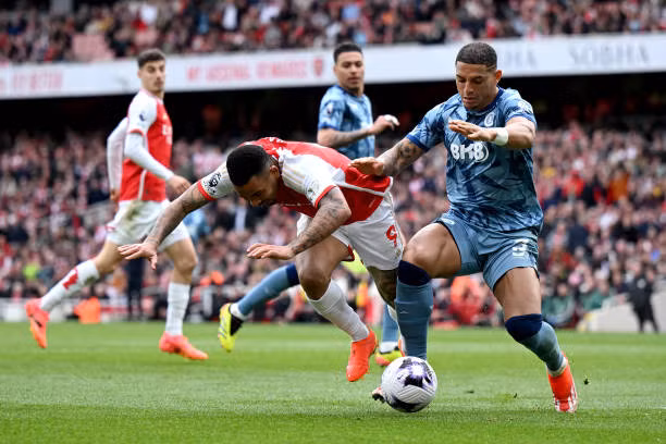 Thua sốc Aston Villa, Arsenal mất ngôi đầu Ngoại hạng Anh ảnh 17