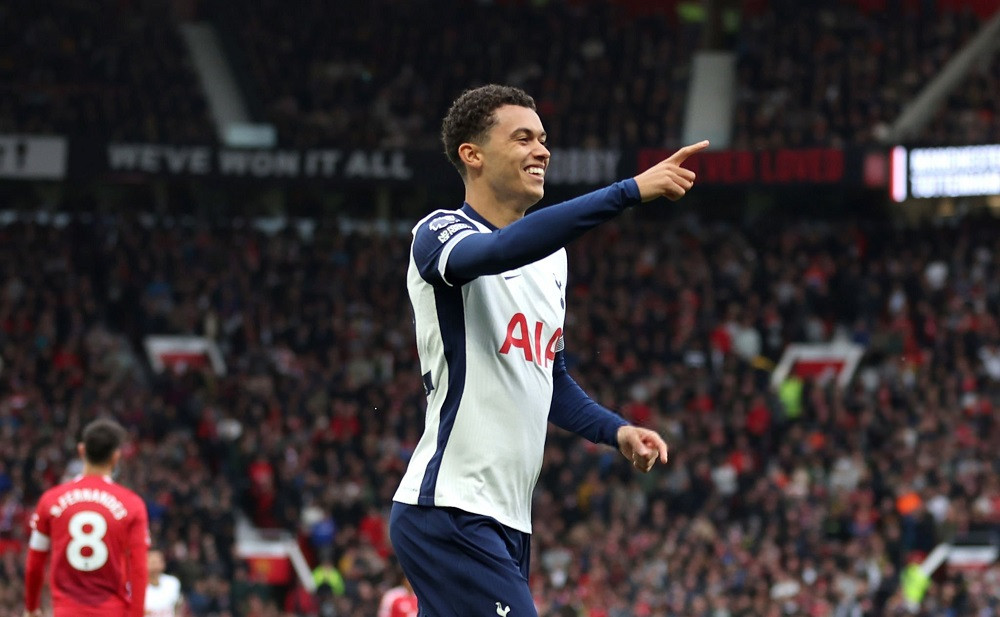 Bruno Fernandes bị đuổi, MU thua thảm Tottenham trên sân nhà ảnh 9