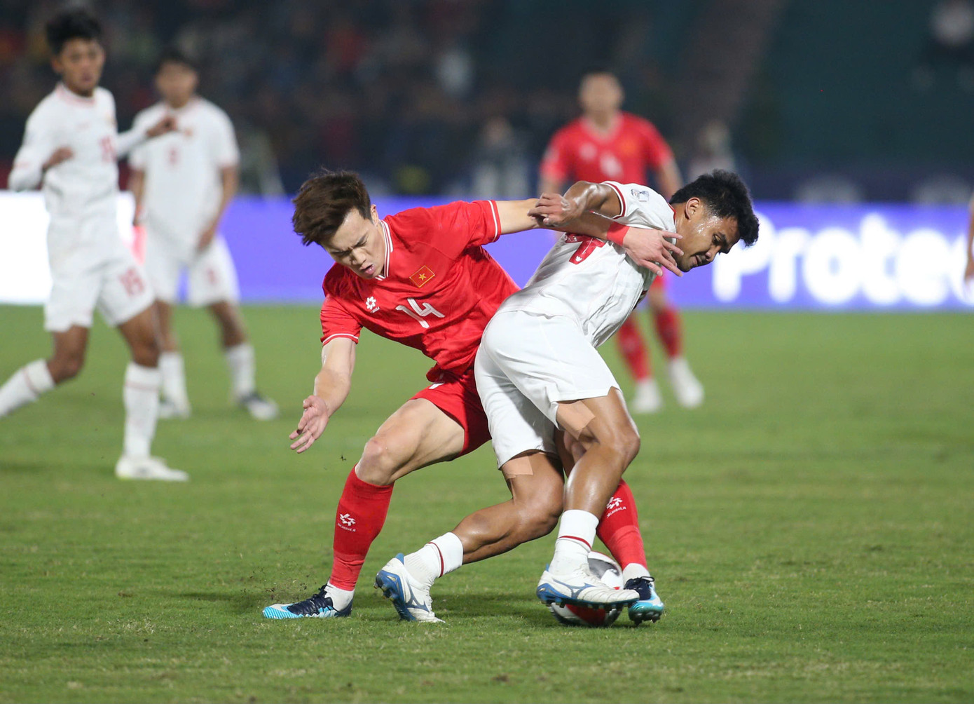 Quang Hải ghi bàn, Việt Nam chiếm ngôi đầu bảng B ảnh 8 Quang Hải ghi bàn, Việt Nam chiếm ngôi đầu bảng B ảnh 8