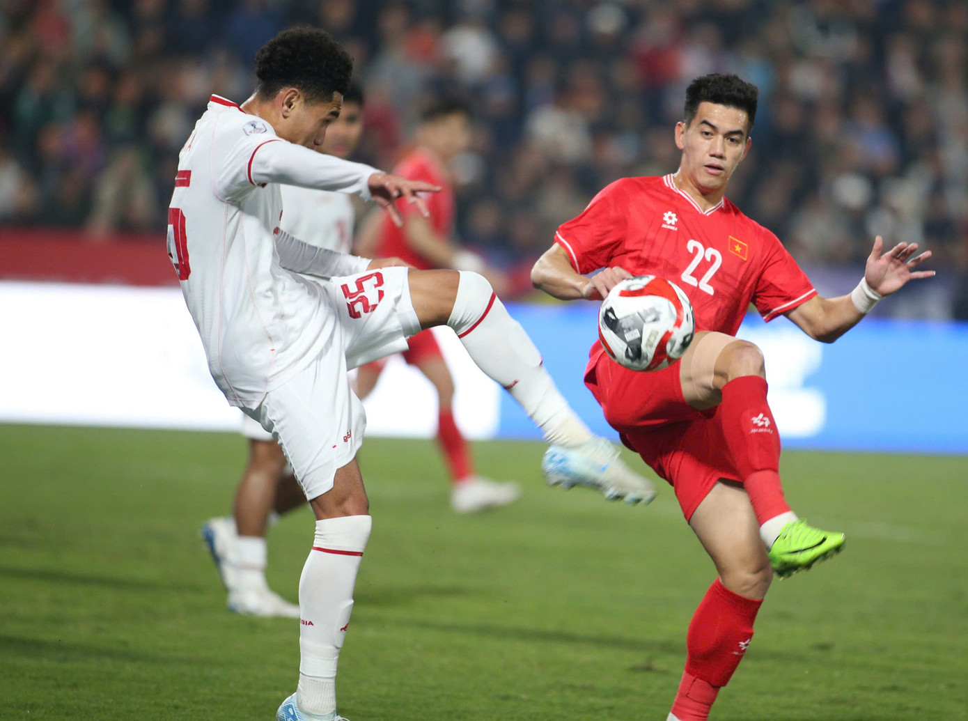 Quang Hải ghi bàn, Việt Nam chiếm ngôi đầu bảng B ảnh 9 Quang Hải ghi bàn, Việt Nam chiếm ngôi đầu bảng B ảnh 9