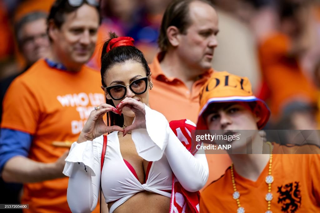 Siêu dự bị tỏa sáng, Hà Lan thắng ngược Ba Lan đầy kịch tính ảnh 8 Siêu dự bị tỏa sáng, Hà Lan thắng ngược Ba Lan đầy kịch tính ảnh 8