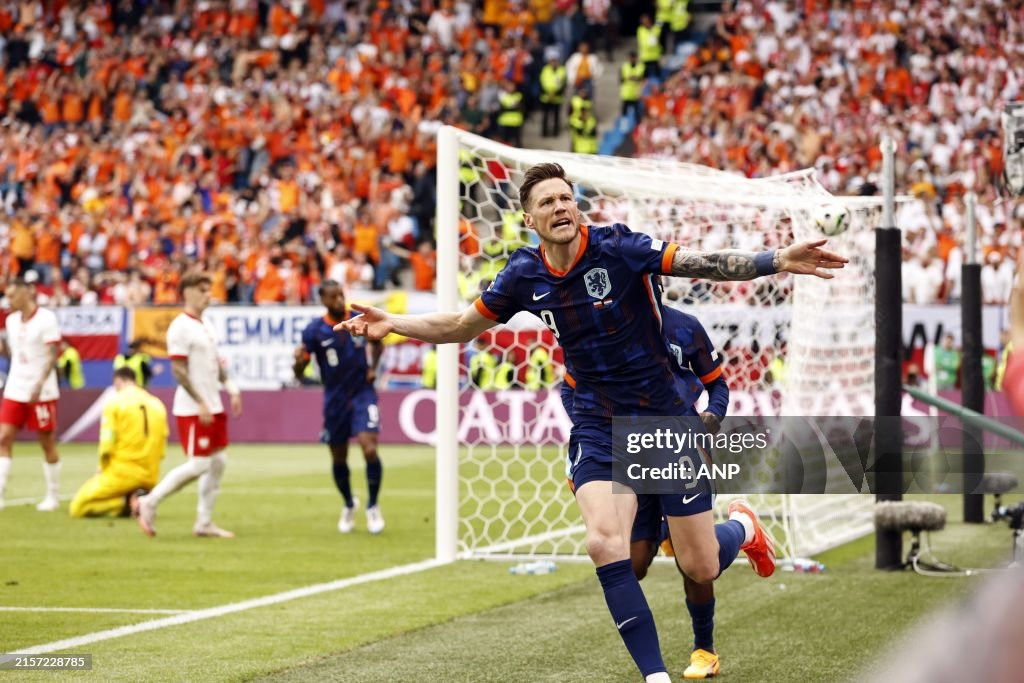 Siêu dự bị tỏa sáng, Hà Lan thắng ngược Ba Lan đầy kịch tính ảnh 28 Siêu dự bị tỏa sáng, Hà Lan thắng ngược Ba Lan đầy kịch tính ảnh 28