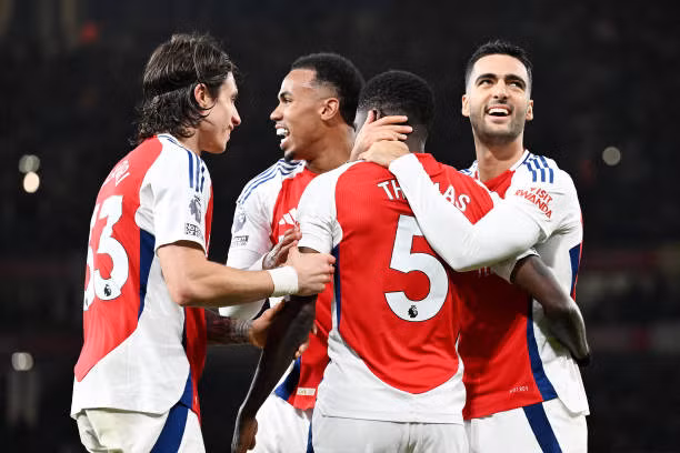 Đè bẹp Nottingham, Arsenal cắt mạch không thắng tại Ngoại hạng Anh ảnh 11