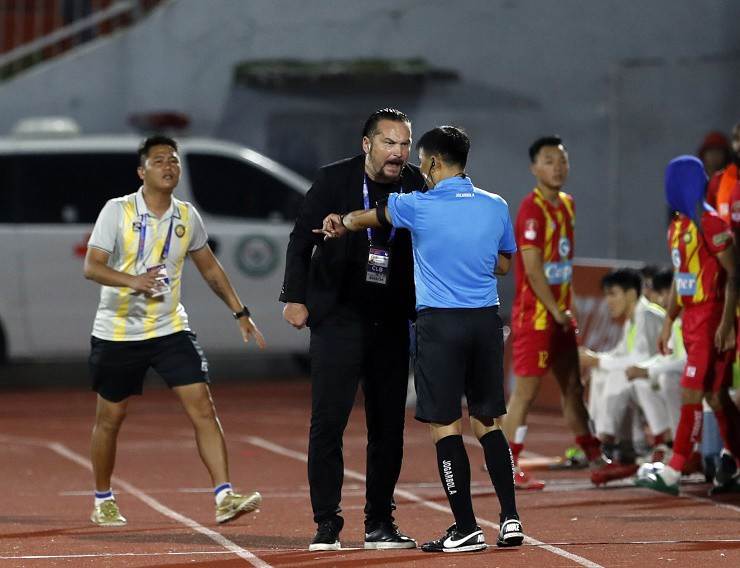 Văn Quyết sút hỏng 11m, Hà Nội thua Thanh Hóa đầy cay đắng ở chung kết Cúp Quốc gia Casper 2023/24 ảnh 2