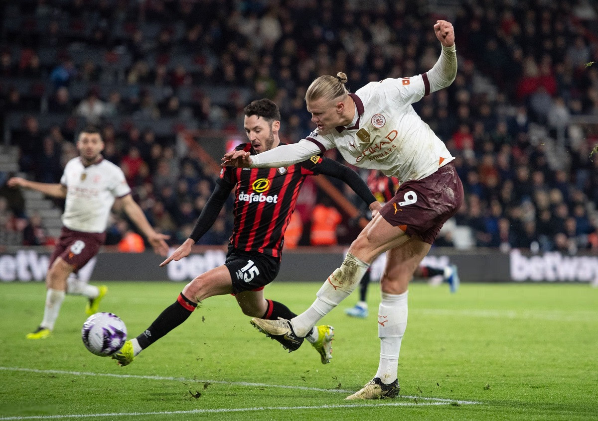 Haaland gặp khó vì Man City không có hàng tiền vệ mạnh nhất