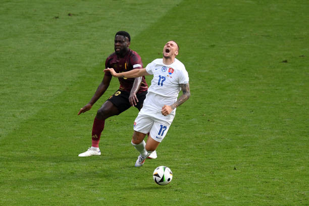 Địa chấn ở Frankfurt, Slovakia quật ngã Bỉ trong ngày Lukaku bị tước 2 bàn ảnh 10 Địa chấn ở Frankfurt, Slovakia quật ngã Bỉ trong ngày Lukaku bị tước 2 bàn ảnh 10