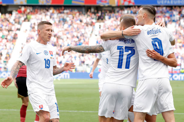 Địa chấn ở Frankfurt, Slovakia quật ngã Bỉ trong ngày Lukaku bị tước 2 bàn ảnh 13 Địa chấn ở Frankfurt, Slovakia quật ngã Bỉ trong ngày Lukaku bị tước 2 bàn ảnh 13