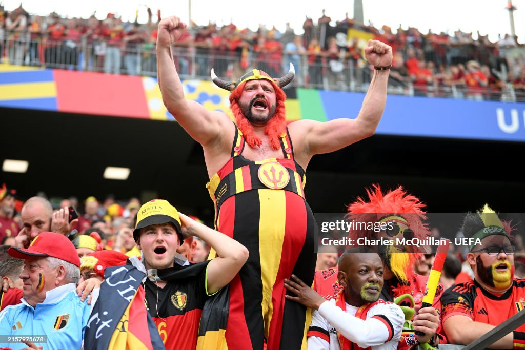 Địa chấn ở Frankfurt, Slovakia quật ngã Bỉ trong ngày Lukaku bị tước 2 bàn ảnh 4 Địa chấn ở Frankfurt, Slovakia quật ngã Bỉ trong ngày Lukaku bị tước 2 bàn ảnh 4