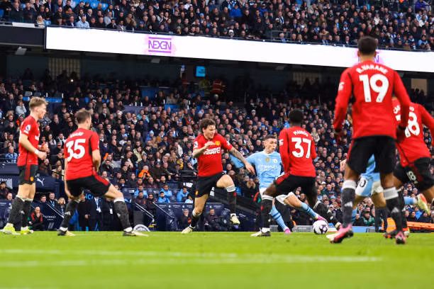 Foden rực sáng, Man City thắng ngược MU đầy cảm xúc ảnh 13 Foden rực sáng, Man City thắng ngược MU đầy cảm xúc ảnh 13