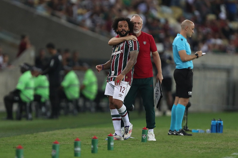 Marcelo và HLV Menezes vốn có quan hệ tốt đẹp trước đó Marcelo và HLV Menezes vốn có quan hệ tốt đẹp trước đó