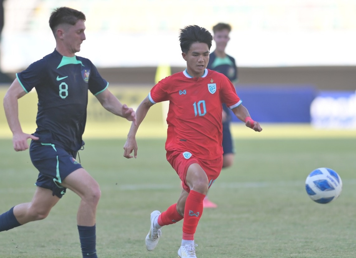 U19 Thái Lan xuất sắc đánh bại U19 Australia trong thế mất người U19 Thái Lan xuất sắc đánh bại U19 Australia trong thế mất người
