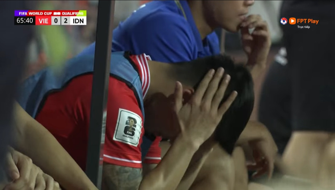 Đội tuyển Việt Nam thảm bại, HLV Troussier có từ chức? ảnh 12