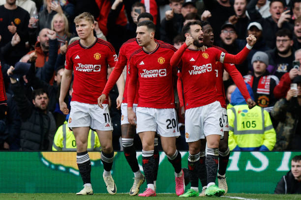 MU đánh rơi chiến thắng trên sân nhà trước Liverpool ảnh 20 MU đánh rơi chiến thắng trên sân nhà trước Liverpool ảnh 20