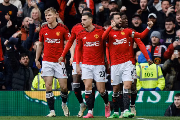 MU đánh rơi chiến thắng trên sân nhà trước Liverpool ảnh 20 MU đánh rơi chiến thắng trên sân nhà trước Liverpool ảnh 20
