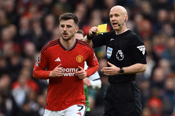 MU đánh rơi chiến thắng trên sân nhà trước Liverpool ảnh 28 MU đánh rơi chiến thắng trên sân nhà trước Liverpool ảnh 28