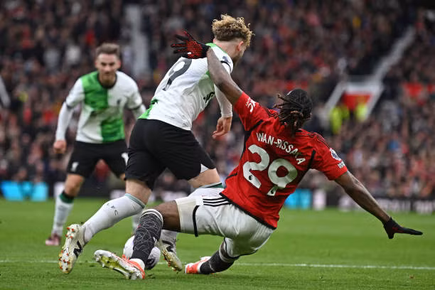 MU đánh rơi chiến thắng trên sân nhà trước Liverpool ảnh 25 MU đánh rơi chiến thắng trên sân nhà trước Liverpool ảnh 25