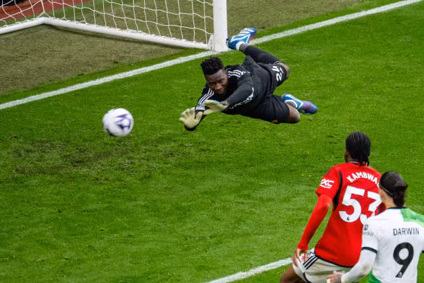 MU đánh rơi chiến thắng trên sân nhà trước Liverpool ảnh 17 MU đánh rơi chiến thắng trên sân nhà trước Liverpool ảnh 17