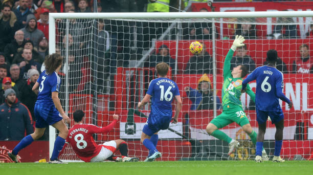 MU đè bẹp Leicester trong trận cuối cùng của HLV tạm quyền Van Nistelrooy ảnh 4