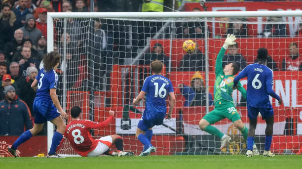 MU đè bẹp Leicester trong trận cuối cùng của HLV tạm quyền Van Nistelrooy ảnh 4