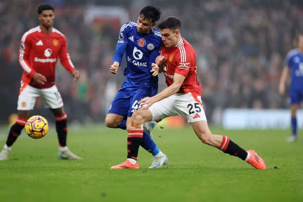 MU đè bẹp Leicester trong trận cuối cùng của HLV tạm quyền Van Nistelrooy ảnh 5