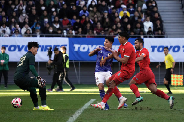 Nhật Bản đè bẹp Thái Lan ngày đầu năm ảnh 5 Nhật Bản đè bẹp Thái Lan ngày đầu năm ảnh 5