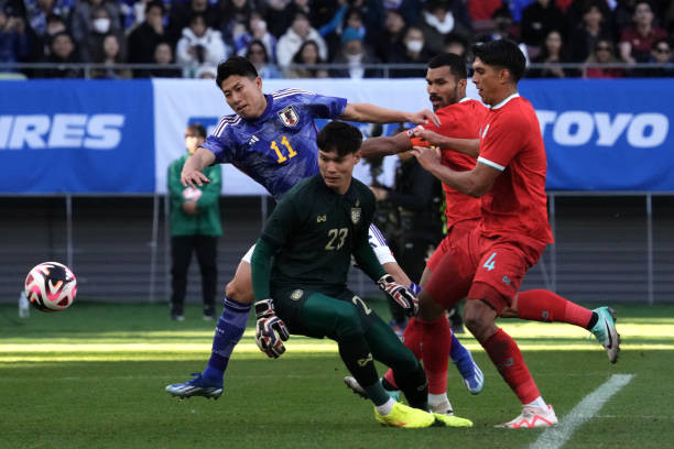 Nhật Bản đè bẹp Thái Lan ngày đầu năm ảnh 6 Nhật Bản đè bẹp Thái Lan ngày đầu năm ảnh 6