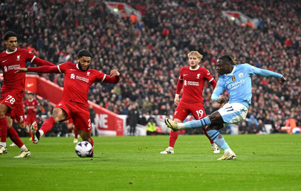 Liverpool chia điểm với Man City, Arsenal chiếm ngôi đầu Ngoại hạng Anh ảnh 31