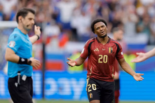 Địa chấn ở Frankfurt, Slovakia quật ngã Bỉ trong ngày Lukaku bị tước 2 bàn ảnh 19