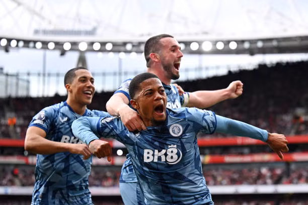 Thua sốc Aston Villa, Arsenal mất ngôi đầu Ngoại hạng Anh ảnh 24