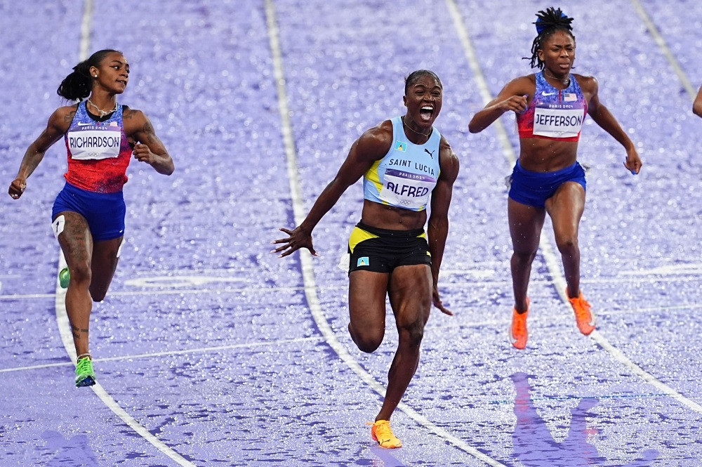 Julien Alfred giành chiến thắng ngoạn mục ở Olympic Paris 2024 Julien Alfred giành chiến thắng ngoạn mục ở Olympic Paris 2024