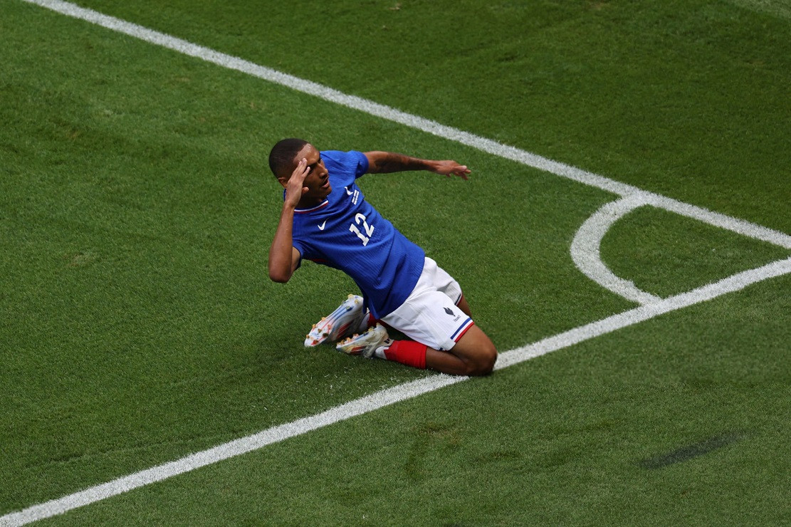 U23 Tây Ban Nha giành HCV Olympic Paris 2024 sau màn rượt đuổi điên rồ với U23 Pháp ảnh 2