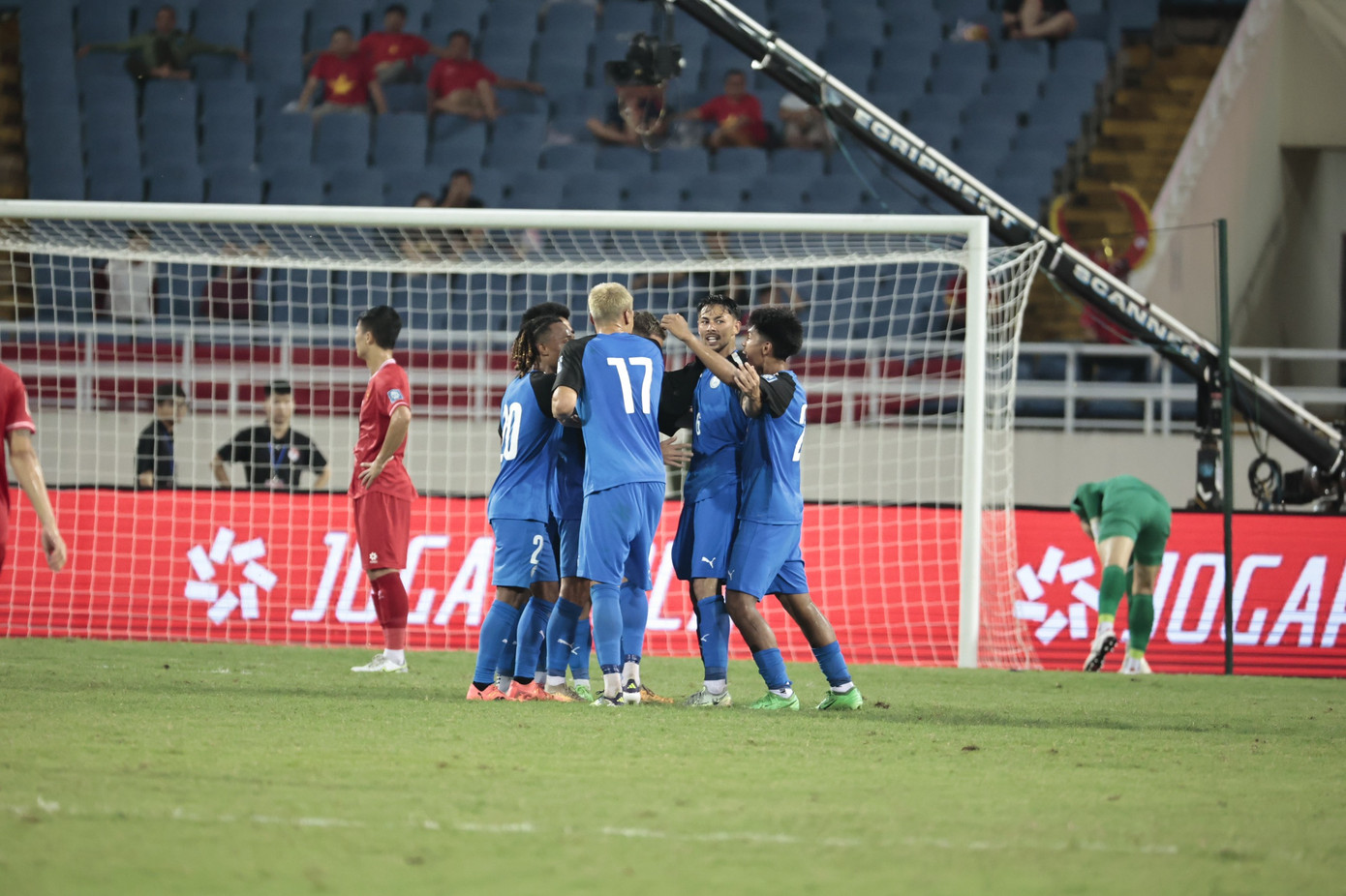 Đội tuyển Việt Nam ngược dòng thắng Philippines tại Mỹ Đình ảnh 28 Đội tuyển Việt Nam ngược dòng thắng Philippines tại Mỹ Đình ảnh 28