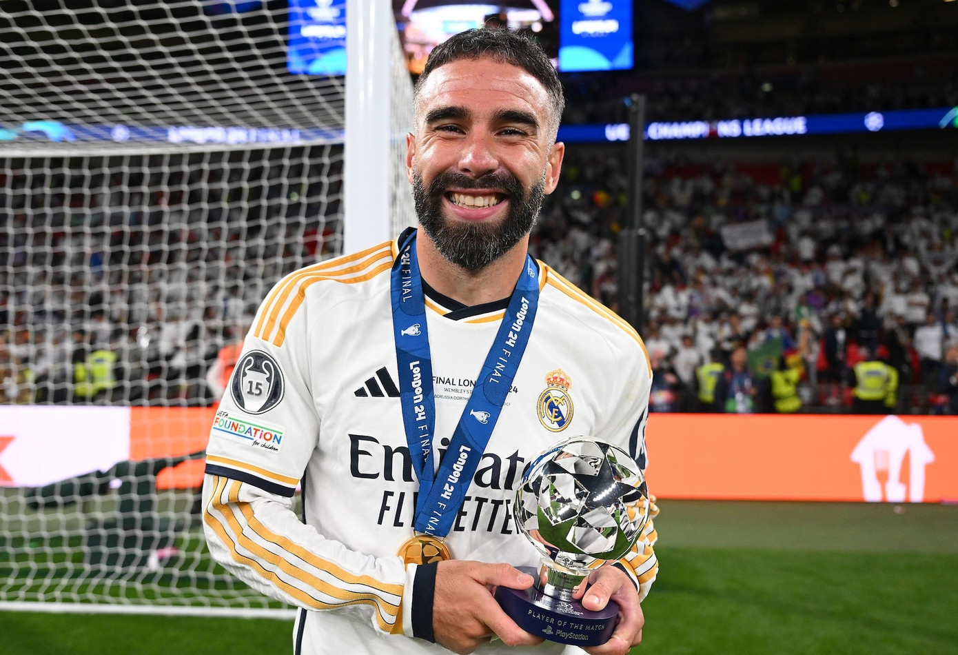 Dani Carvajal được UEFA vinh danh Dani Carvajal được UEFA vinh danh