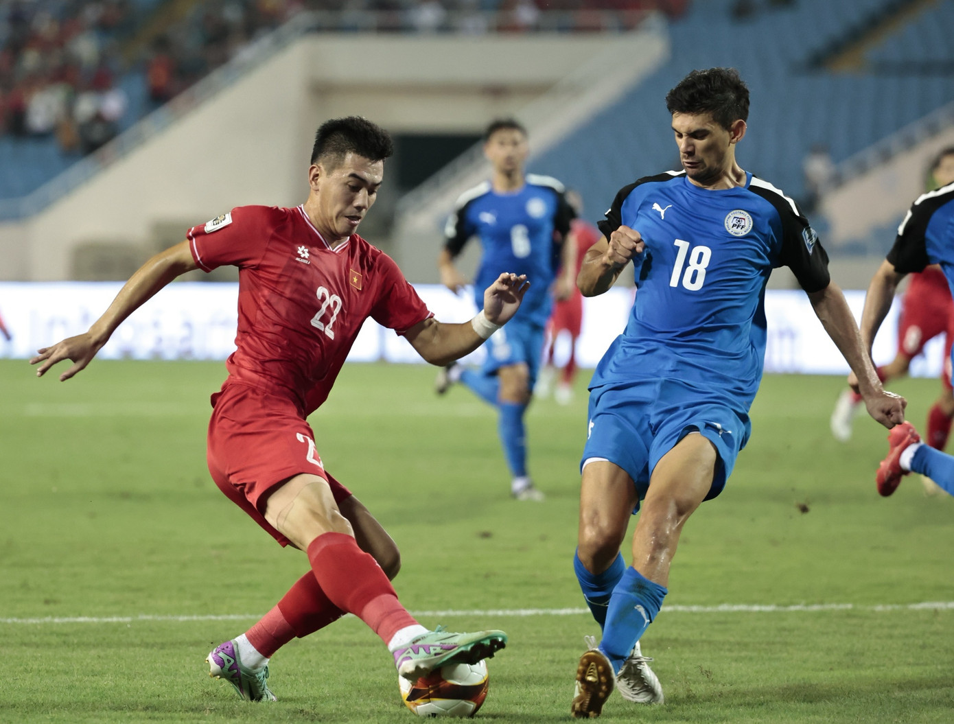 Tiến Linh không có nhiều khoảng trống. Ảnh: Như Ý Tiến Linh không có nhiều khoảng trống. Ảnh: Như Ý