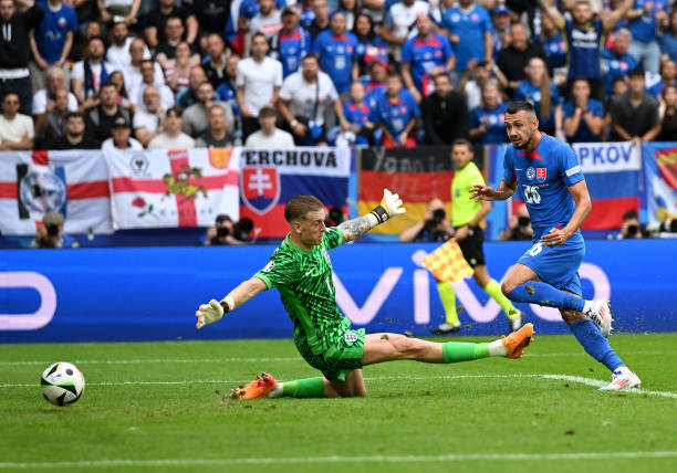 Anh chật vật ngược dòng trước Slovakia ảnh 14 Anh chật vật ngược dòng trước Slovakia ảnh 14