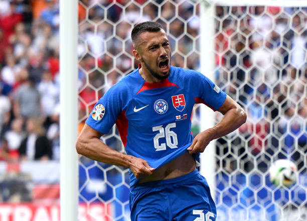 Anh chật vật ngược dòng trước Slovakia ảnh 15 Anh chật vật ngược dòng trước Slovakia ảnh 15