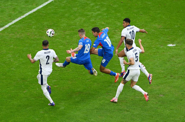 Anh chật vật ngược dòng trước Slovakia ảnh 9 Anh chật vật ngược dòng trước Slovakia ảnh 9