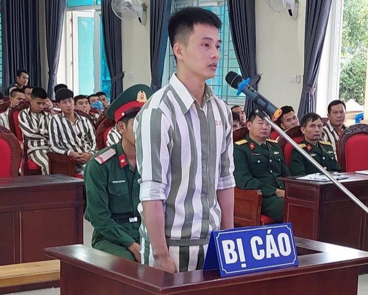 Bị cáo Triệu Quân Sự tại phiên tòa Bị cáo Triệu Quân Sự tại phiên tòa