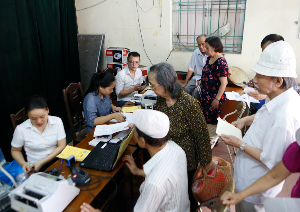 Bộ LĐ-TB&XH bảo lưu quan điểm nghỉ hưu trước tuổi phải bị giảm trừ tỷ lệ nhận lương hưu. Ảnh minh hoạ. Bộ LĐ-TB&XH bảo lưu quan điểm nghỉ hưu trước tuổi phải bị giảm trừ tỷ lệ nhận lương hưu. Ảnh minh hoạ.